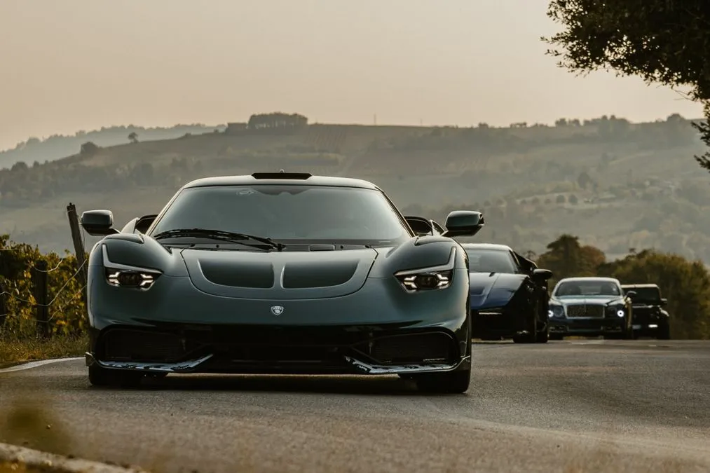ARES Atelier, un nuova fase dell'artigianalità e del lusso italiano su strada - HDmotori.it