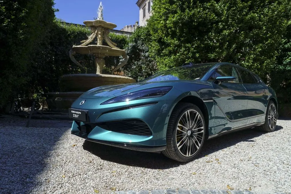 Marco Polo Drive: da Roma a Hong Kong con la Denza Z9GT - HDmotori.it