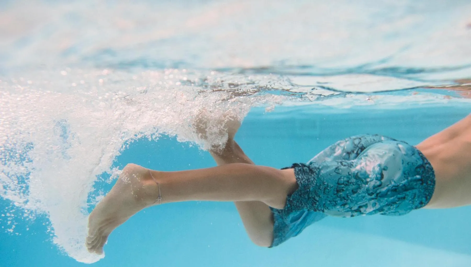 Nuoto: stile libero, rana o dorso? Qualunque sia la scelta, il corpo ringrazia