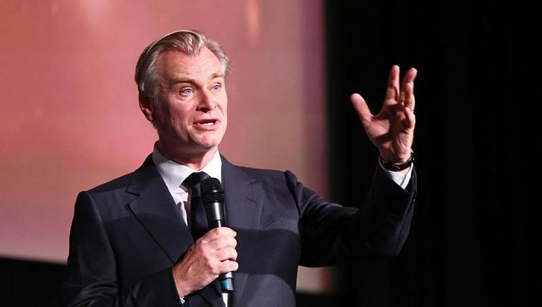 Christopher Nolan, il regista di Odissea che combatte l’AI slop