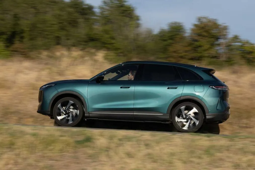 Lepas L8: primo contatto con il nuovo SUV plug-in del Gruppo Chery - HDmotori.it