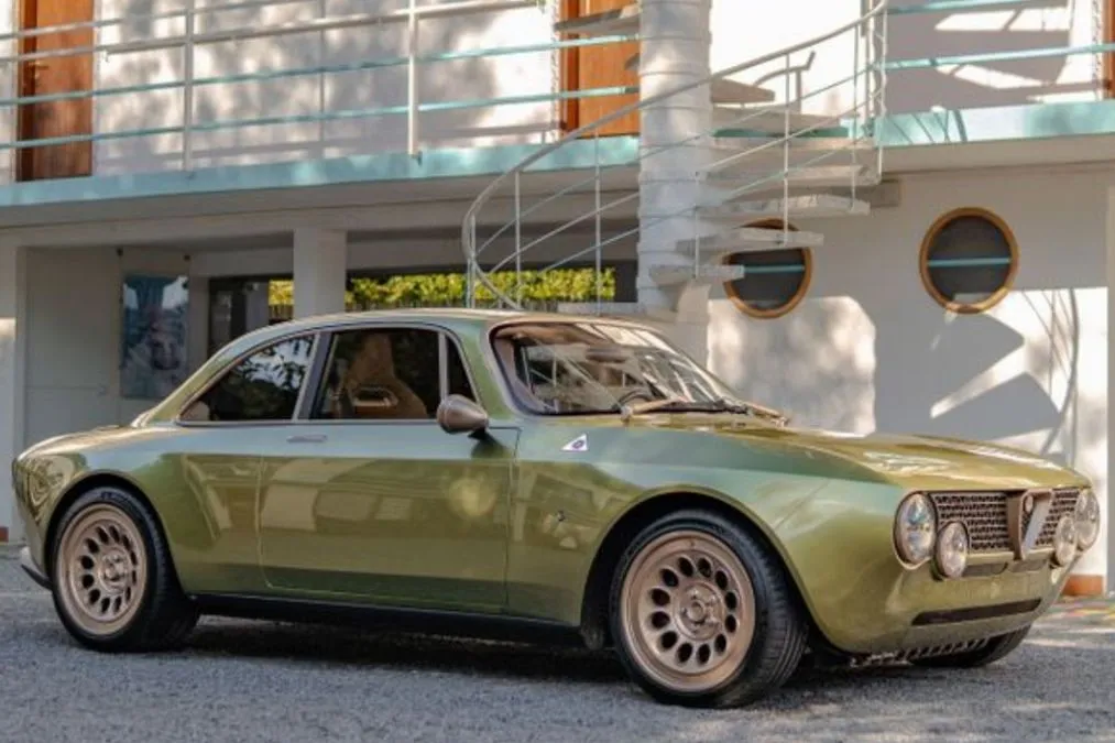 Totem GT Desideria, un gioiello artigianale da 640 CV con il cambio in vetro e oro - HDmotori.it